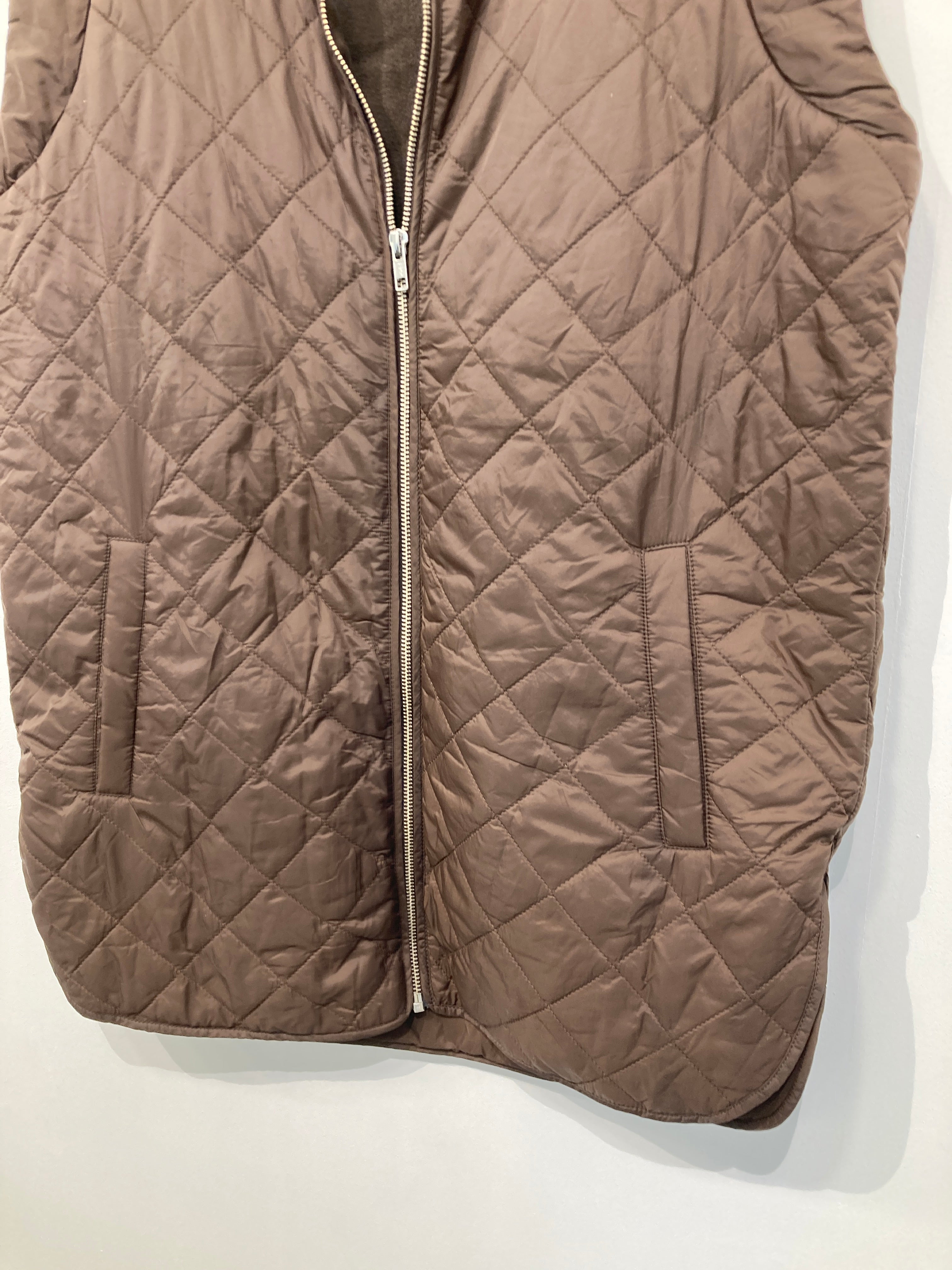 Notes Vest